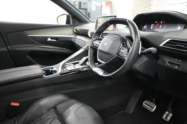 2021 Peugeot 3008 — photo 7 | Tuminion Kenya