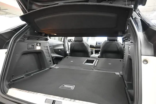 2021 Peugeot 3008 — photo 9 | Tuminion Kenya
