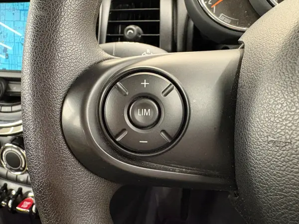 2018 Mini Cooper — photo 7 | Tuminion Kenya