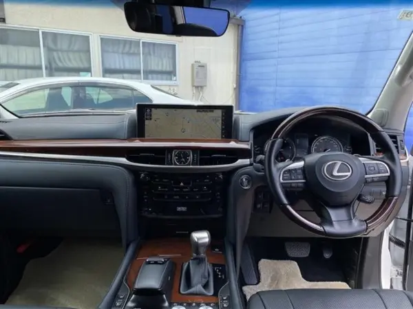 2020 Lexus Lx — photo 7 | Tuminion Kenya