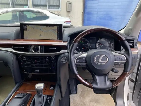 2020 Lexus Lx — photo 8 | Tuminion Kenya