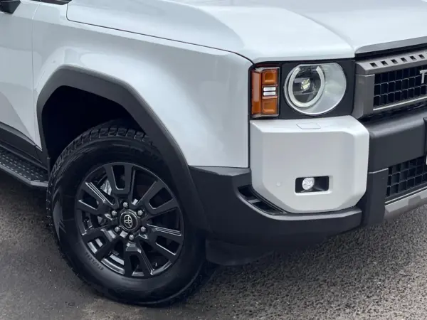 2025 Land Cruiser 250 — photo 8 | Tuminion Kenya