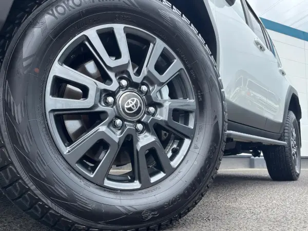 2025 Land Cruiser 250 — photo 9 | Tuminion Kenya