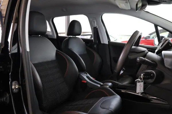 2018 Peugeot 2008 — photo 8 | Tuminion Kenya