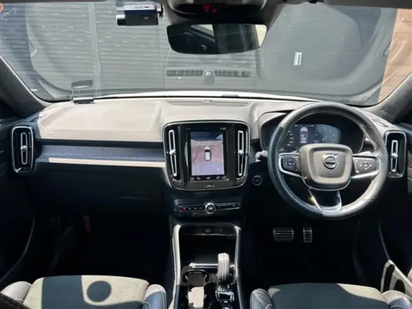 2021 Volvo Xc40 — photo 7 | Tuminion Kenya