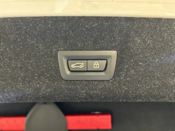 2019 Bmw 3 Series — photo 7 | Tuminion Kenya