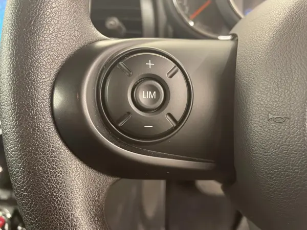 2020 Mini Cooper — photo 7 | Tuminion Kenya