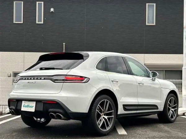 2023 Porsche Macan — photo 9 | Tuminion Kenya