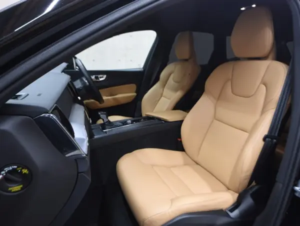 2019 Volvo Xc60 — photo 8 | Tuminion Kenya