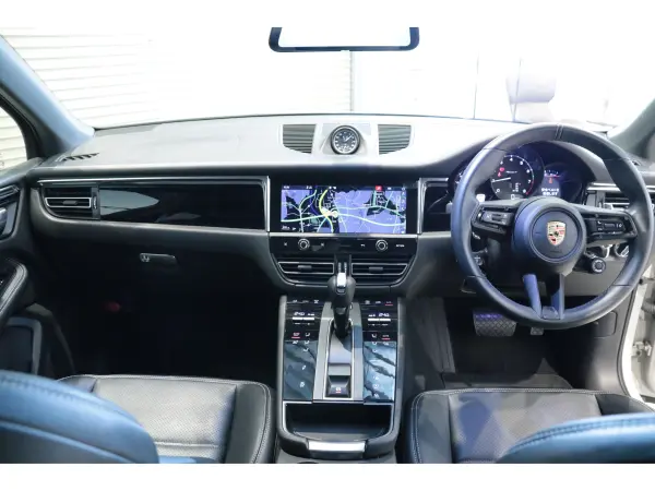 2024 Porsche Macan — photo 3 | Tuminion Kenya