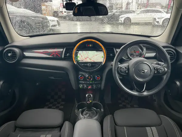 2019 Mini Cooper — photo 2 | Tuminion Kenya