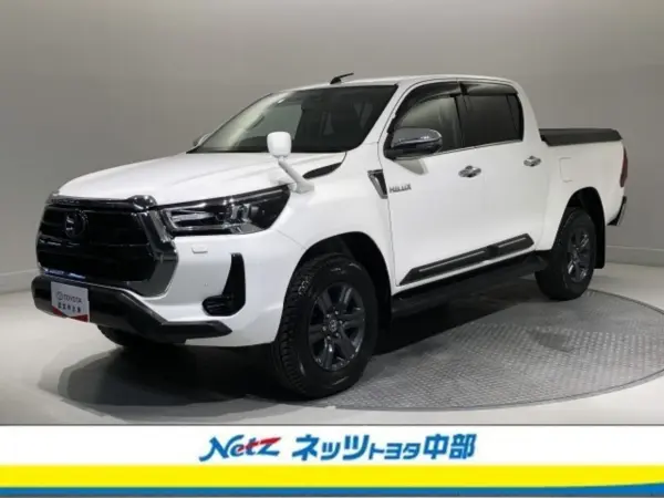 2023 Toyota Hilux — photo 1