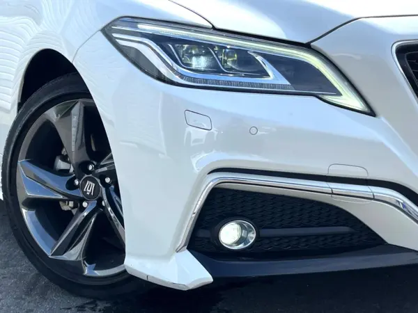 2020 Toyota Crown — photo 8 | Tuminion Kenya