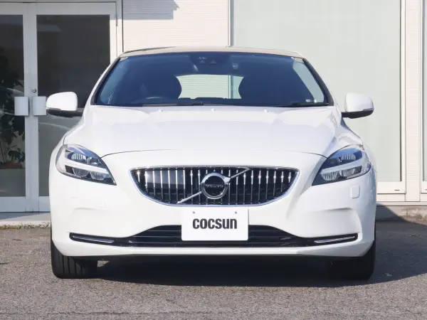 2019 Volvo V40 — photo 3 | Tuminion Kenya