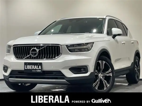 2021 Volvo Xc40 — photo 1