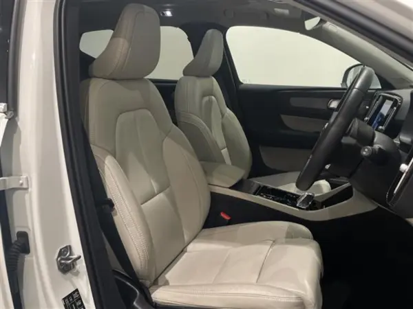2021 Volvo Xc40 — photo 2 | Tuminion Kenya