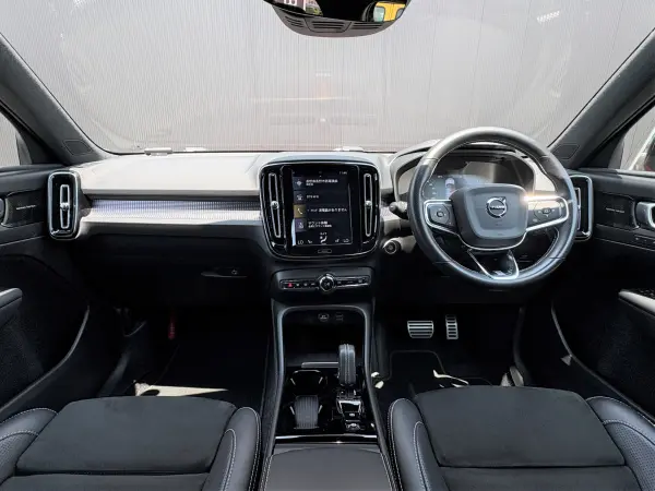 2020 Volvo Xc40 — photo 2 | Tuminion Kenya