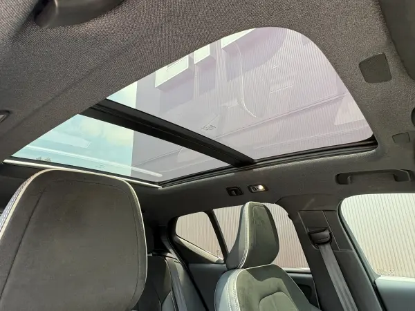 2020 Volvo Xc40 — photo 7 | Tuminion Kenya