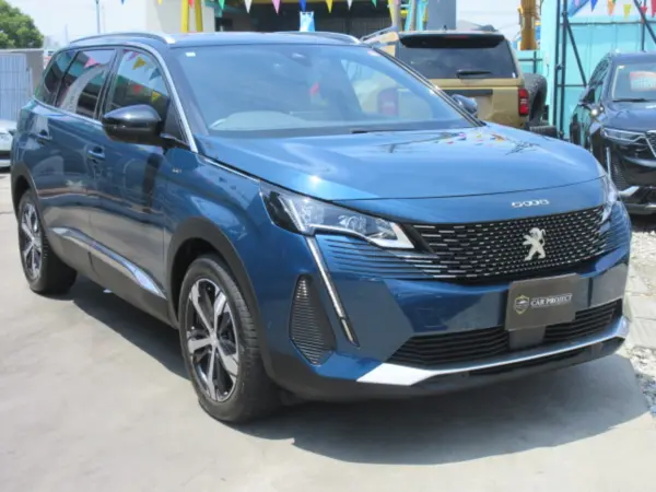 2022 Peugeot 5008 — photo 8 | Tuminion Kenya