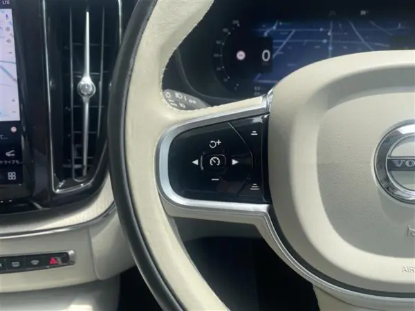 2023 Volvo Xc60 — photo 7 | Tuminion Kenya