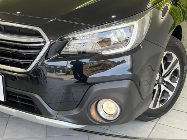 2018 Subaru Legacy Outback — photo 8 | Tuminion Kenya