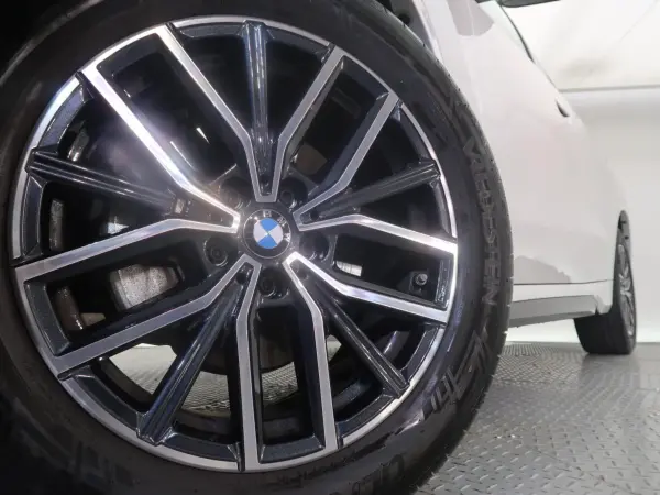 2024 Bmw X1 — photo 3 | Tuminion Kenya