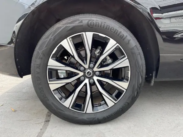2022 Volvo Xc60 — photo 9 | Tuminion Kenya