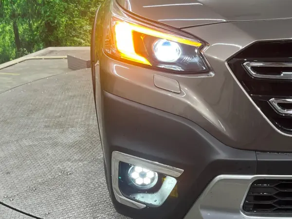 2025 Subaru Legacy Outback — photo 8 | Tuminion Kenya