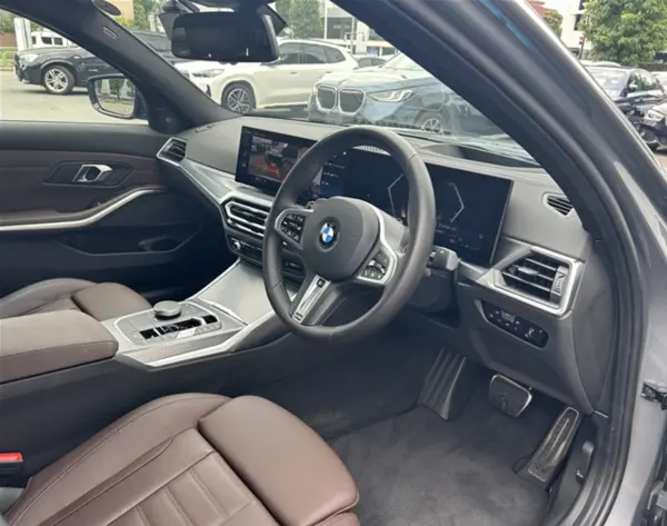 2024 Bmw 3 Series — photo 8 | Tuminion Kenya