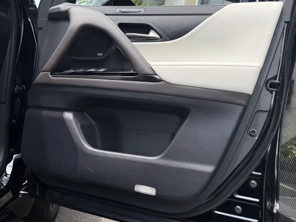 2024 Lexus Lx — photo 7 | Tuminion Kenya