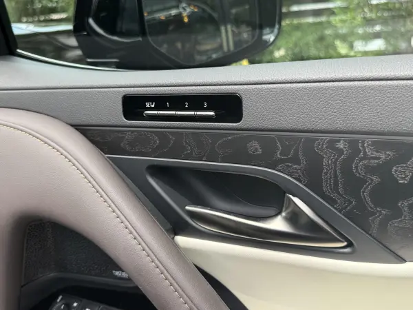 2024 Lexus Lx — photo 8 | Tuminion Kenya