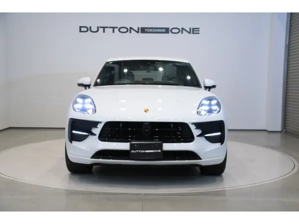 2021 Porsche Macan — photo 7 | Tuminion Kenya