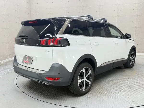 2021 Peugeot 5008 — photo 2 | Tuminion Kenya