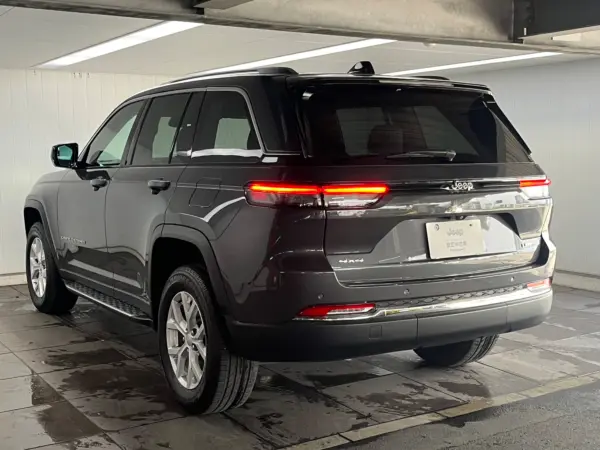 2023 Jeep Grand Cherokee — photo 2 | Tuminion Kenya