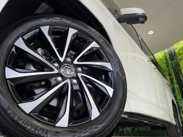 2024 Toyota Noah — photo 8 | Tuminion Kenya