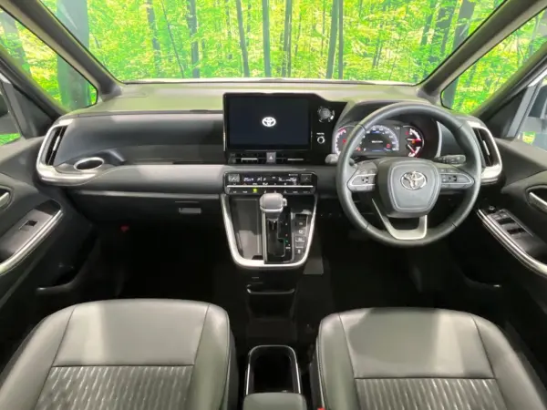 2024 Toyota Noah — photo 2 | Tuminion Kenya