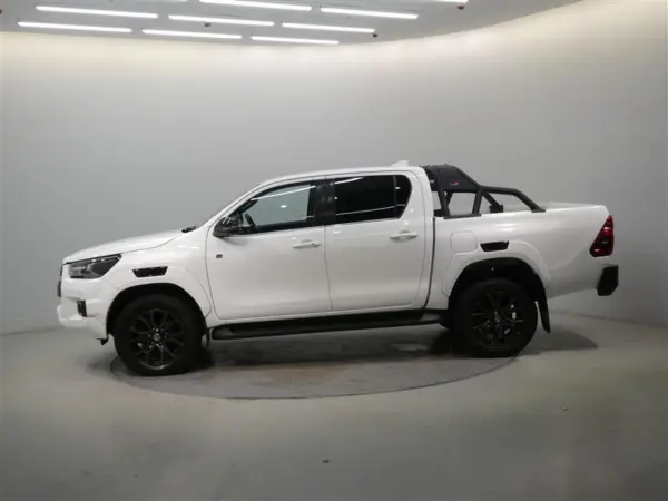 2023 Toyota Hilux — photo 3 | Tuminion Kenya