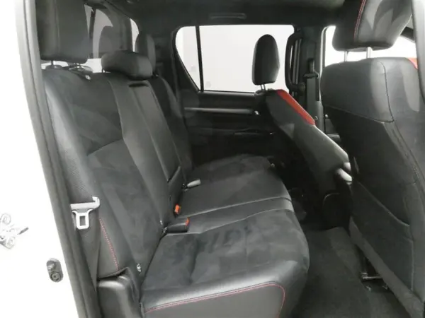 2023 Toyota Hilux — photo 8 | Tuminion Kenya
