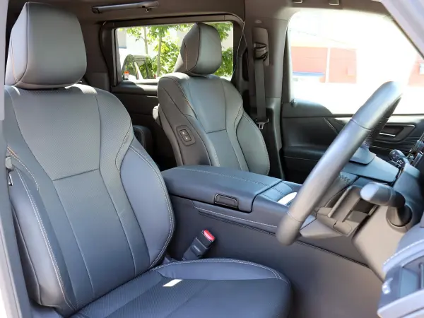 2023 Toyota Alphard — photo 8 | Tuminion Kenya