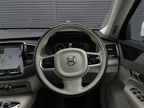 2021 Volvo Xc90 — photo 3 | Tuminion Kenya