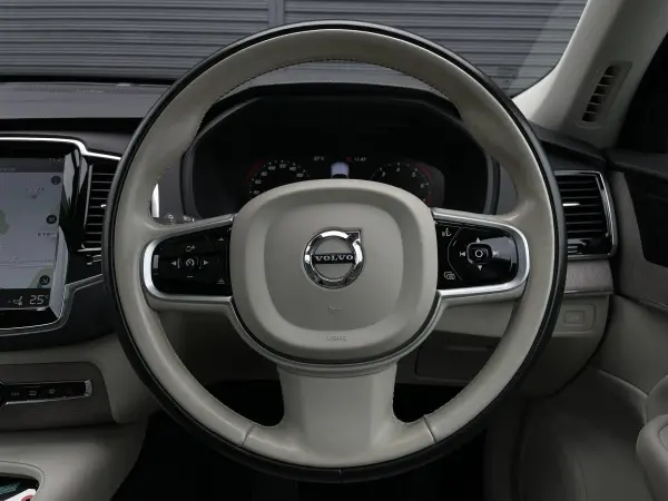 2021 Volvo Xc90 — photo 7 | Tuminion Kenya
