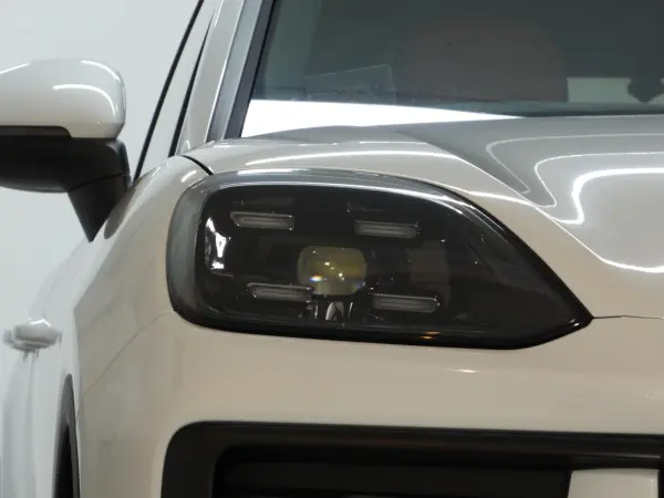 2024 Porsche Cayenne — photo 8 | Tuminion Kenya