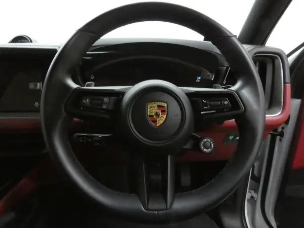 2024 Porsche Cayenne — photo 7 | Tuminion Kenya