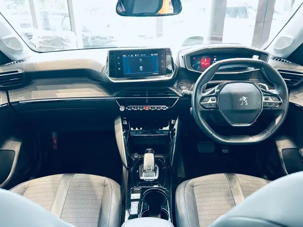 2020 Peugeot 208 — photo 2 | Tuminion Kenya