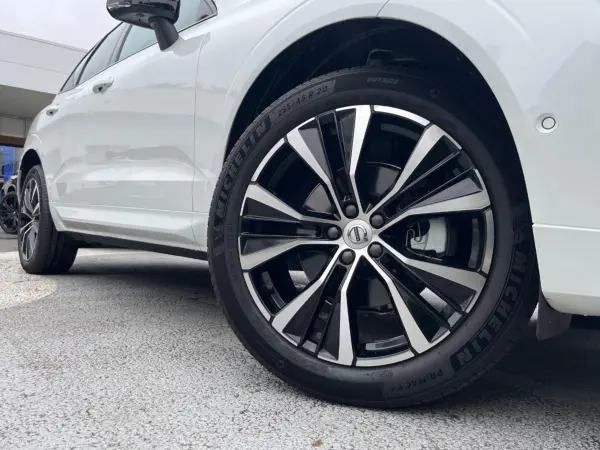 2025 Volvo Xc60 — photo 9 | Tuminion Kenya