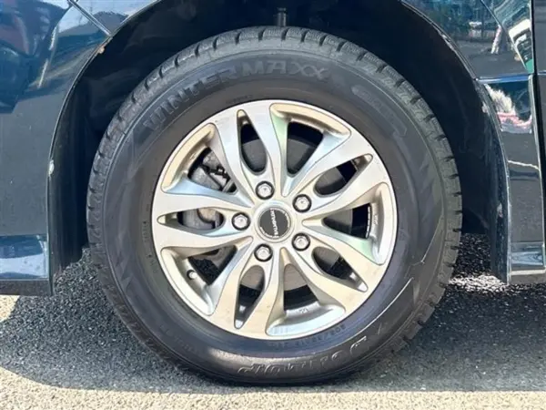 2019 Toyota Noah — photo 8 | Tuminion Kenya
