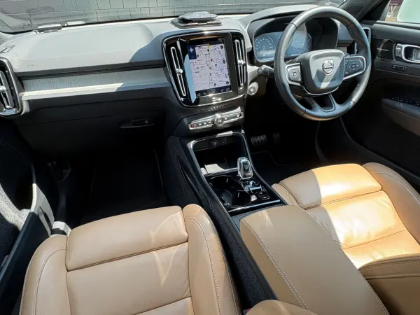 2019 Volvo Xc40 — photo 2 | Tuminion Kenya
