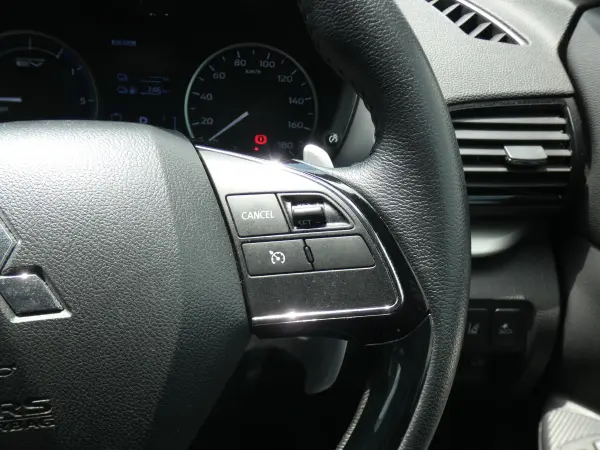 2023 Mitsubishi Eclipse Cross — photo 3 | Tuminion Kenya
