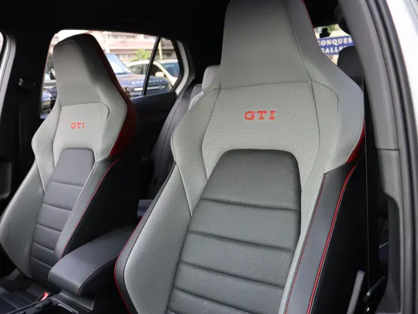 2022 Volkswagen Golf — photo 9 | Tuminion Kenya