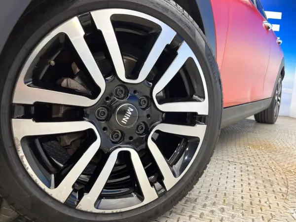 2019 Mini Cooper — photo 9 | Tuminion Kenya